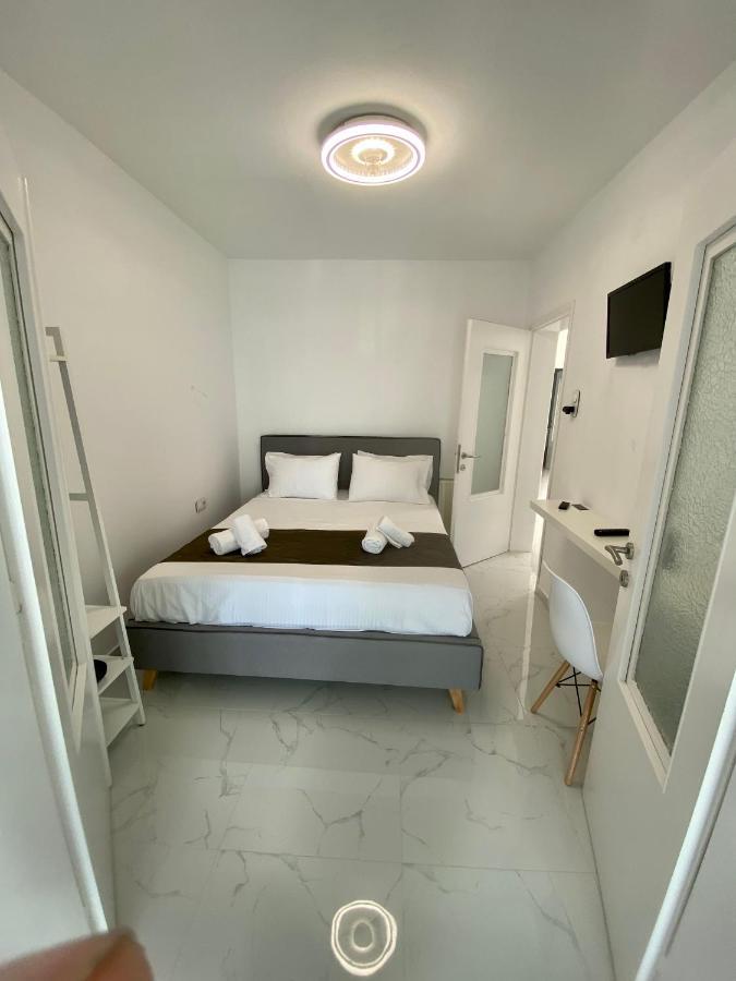 Candi Central Apartments Neos Marmaras Extérieur photo